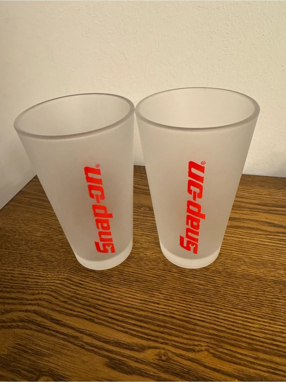 Snap-on Tools Collectible Frosted Pint Glasses - Set of 2 (16 oz)